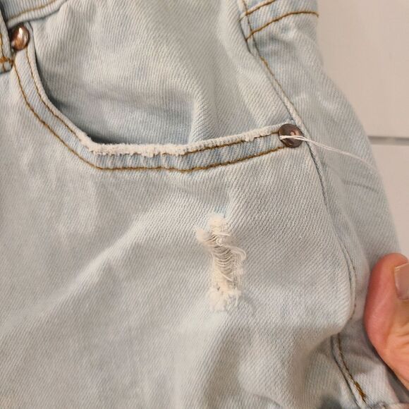 Signature 8 High-Rise Distressed White Denim Shorts Size Large - Picture 3 of 12